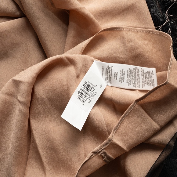 Dress The Population – Sabrina Floral Embroidered Dress - Picture 13 of 13